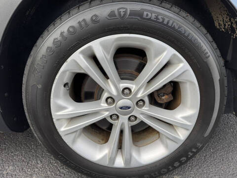 2018 Ford Taurus SEL