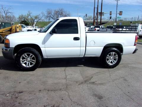 2004 GMC Sierra 1500 for sale at Steffes Motors in Council Bluffs IA