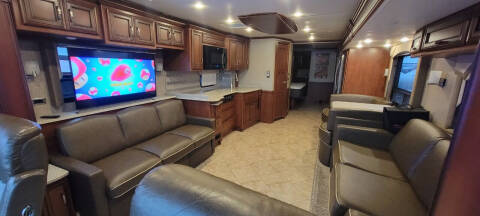 2016 Freightliner XCR Chassis