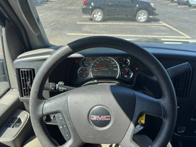 2017 GMC Savana LS 3500