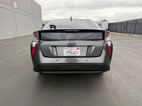 2018 Toyota Prius Two