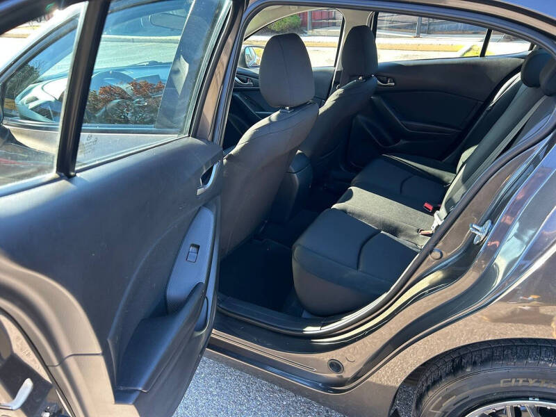 2015 Mazda MAZDA3 i SV