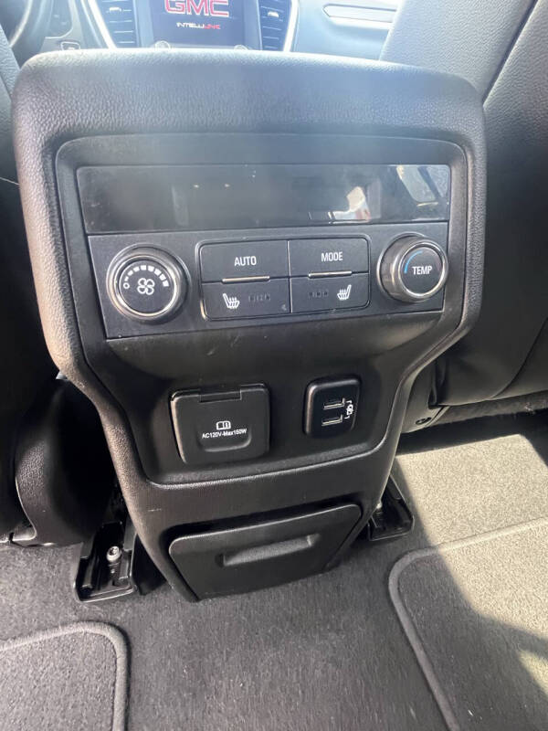 2017 GMC Acadia SLT-2