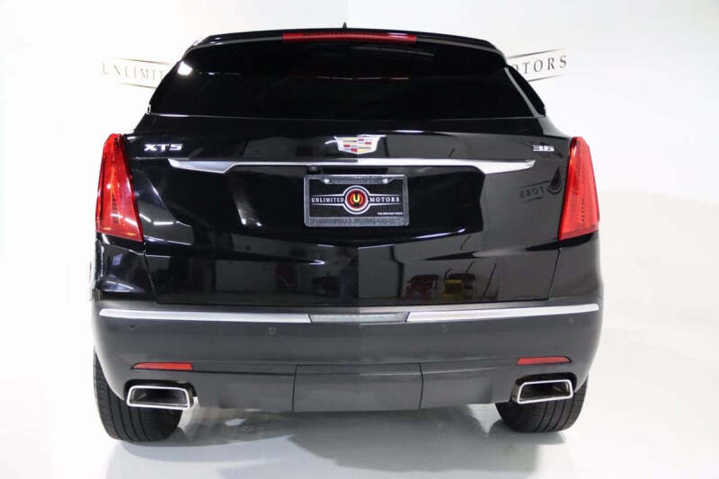 2018 Cadillac XT5 Premium Luxury