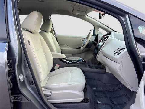 2016 Nissan LEAF SV