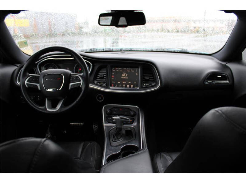 2015 Dodge Challenger SXT Plus