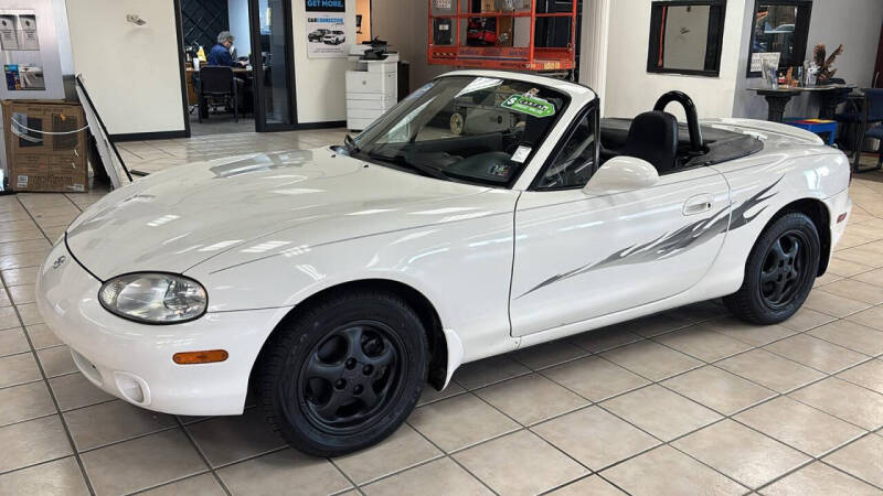 2000 Mazda MX-5 Miata