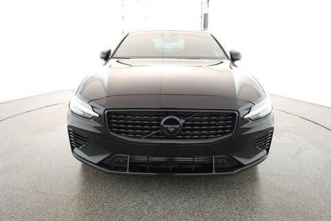 2022 Volvo S60 Recharge T8 R-Design Black Edition