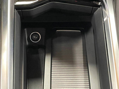 2021 Audi e-tron quattro Premium