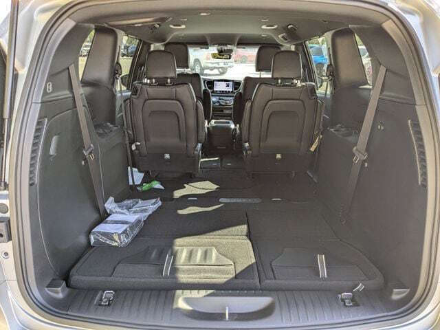 2026 Chrysler Voyager LX