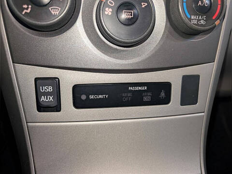 2012 Toyota Corolla LE