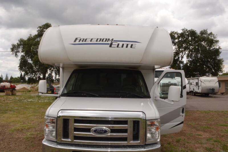 2021 Thor Motor Coach Freedom Elite