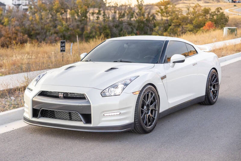 2014 Nissan GT-R Premium