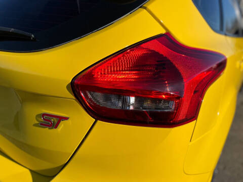 2017 Ford Focus ST