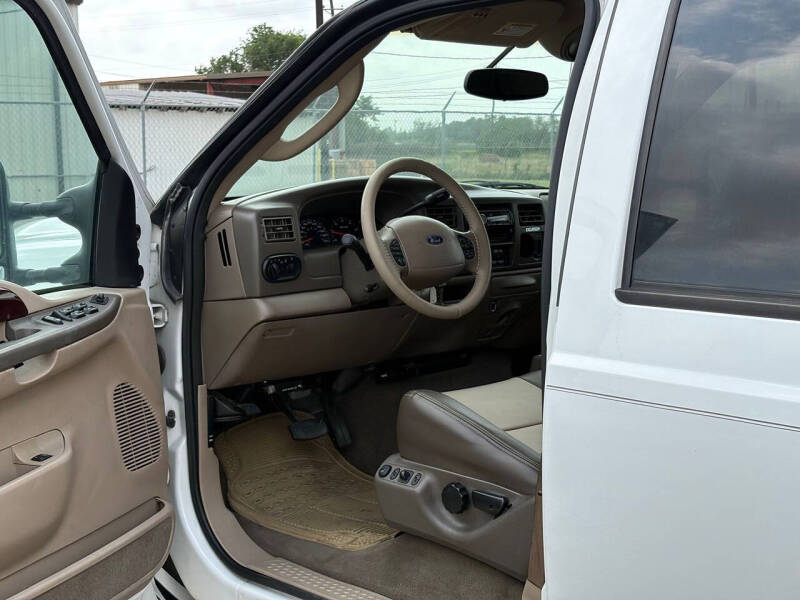 2004 Ford Excursion Eddie Bauer