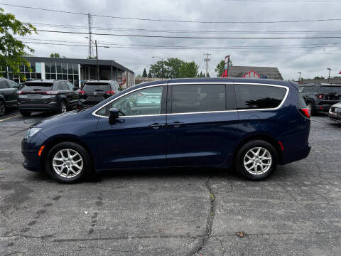 2017 Chrysler Pacifica LX