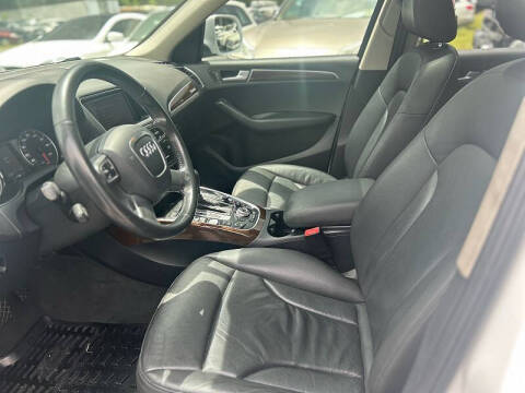 2012 Audi Q5 2.0T quattro Premium Plus