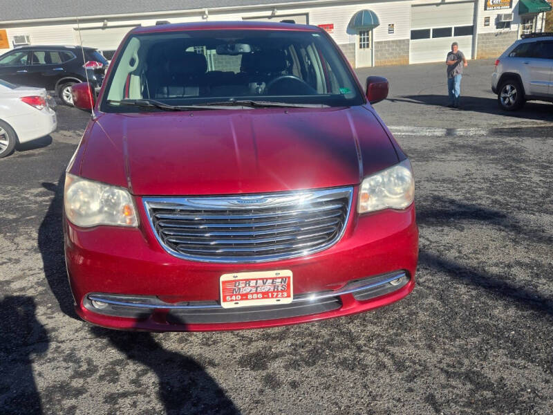 2013 Chrysler Town and Country Touring