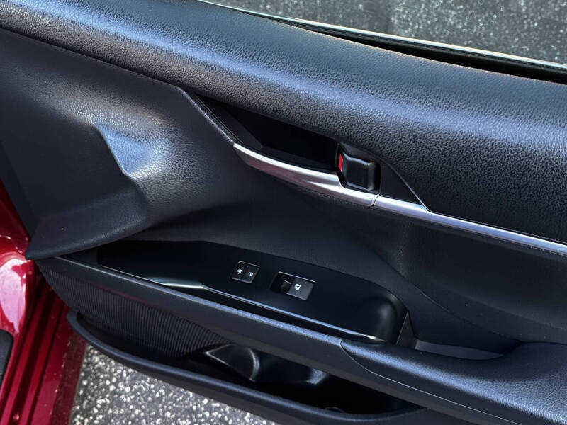 2019 Toyota Camry LE