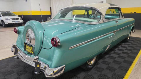 1954 Ford Crestline