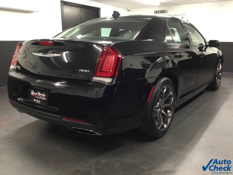 2018 Chrysler 300 Touring