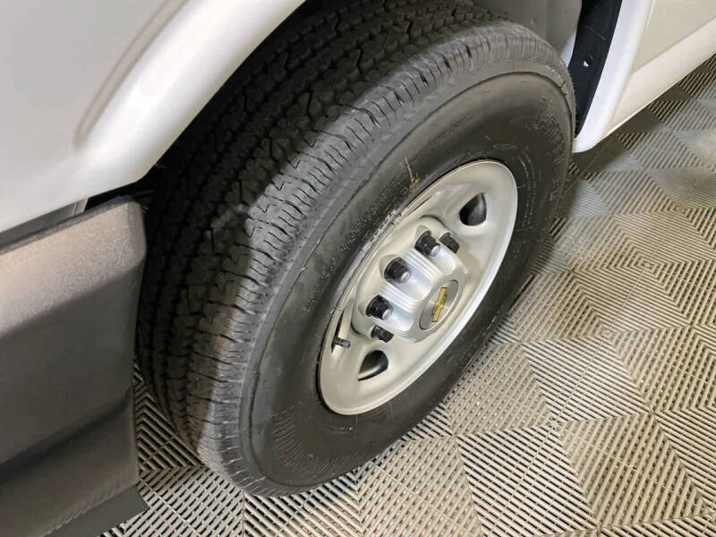 2025 Chevrolet Express 2500