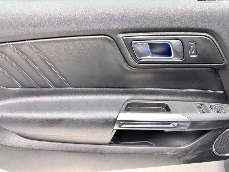 2021 Ford Mustang