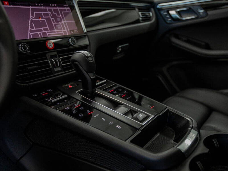 2024 Porsche Macan S