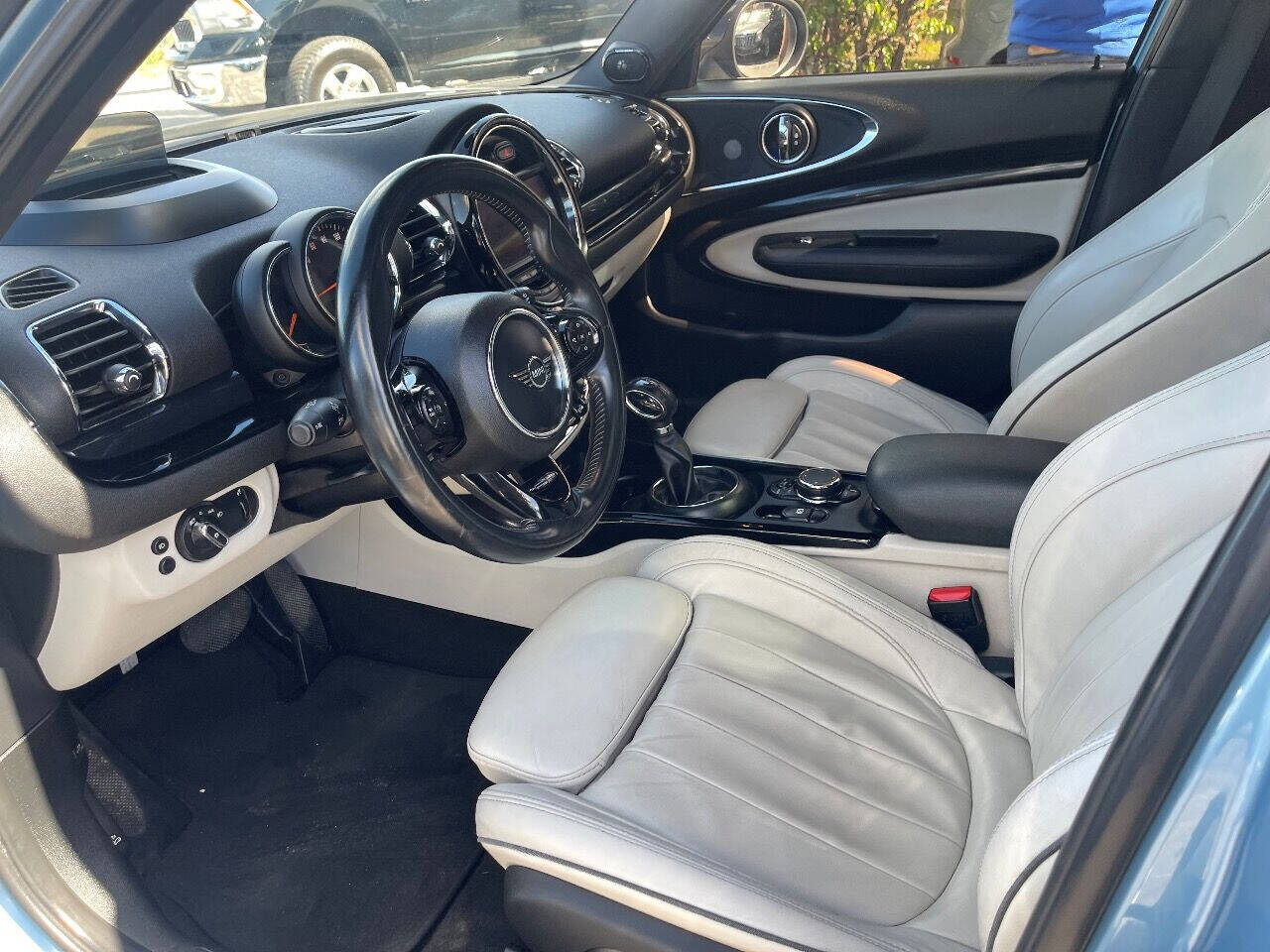 2019 MINI Clubman Hatchback - $22,900