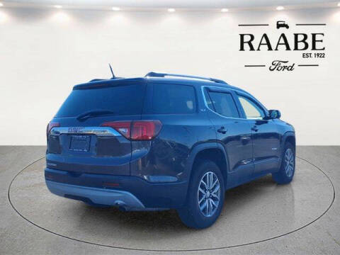 2017 GMC Acadia SLE-2