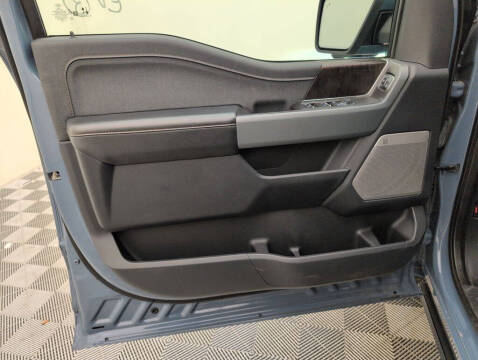 2023 Ford F-150 Lightning Lariat