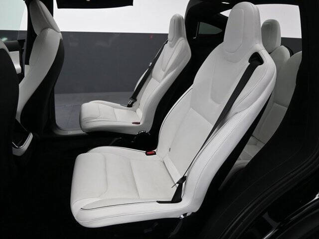 2022 Tesla Model X Plaid