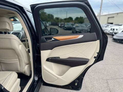 2016 Lincoln MKC Select