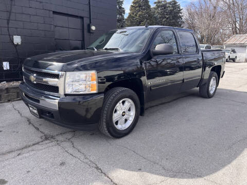 2009 Chevrolet Silverado 1500 for sale at Efkamp Auto Sales on 2nd in Des Moines IA