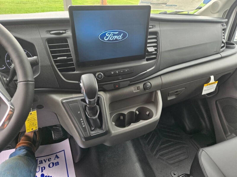 2025 Ford Transit 250