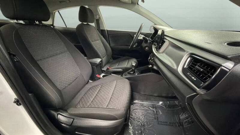 2022 Kia Rio S