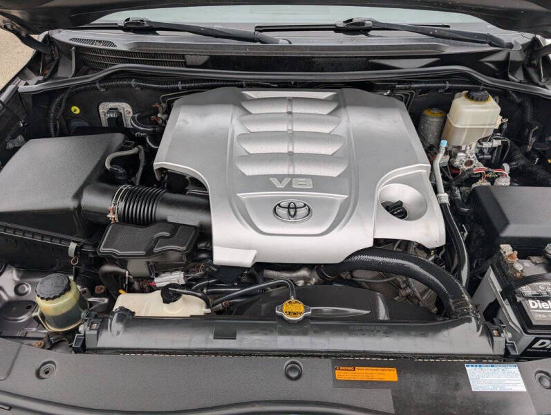 2013 Toyota Land Cruiser