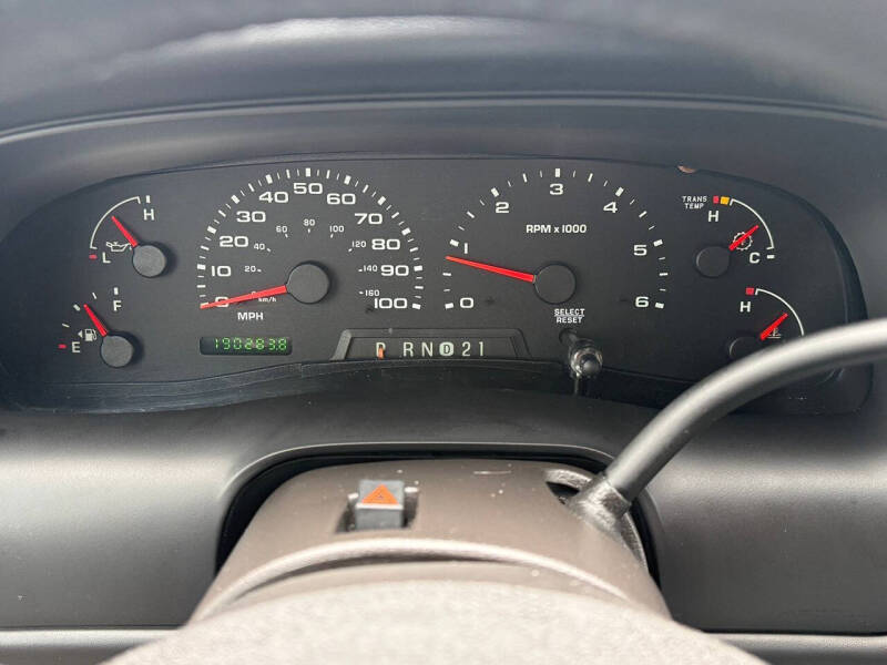 2005 Ford Excursion XLT