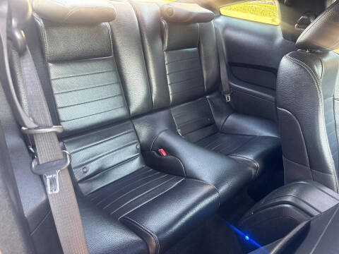 2012 Ford Mustang V6 Premium