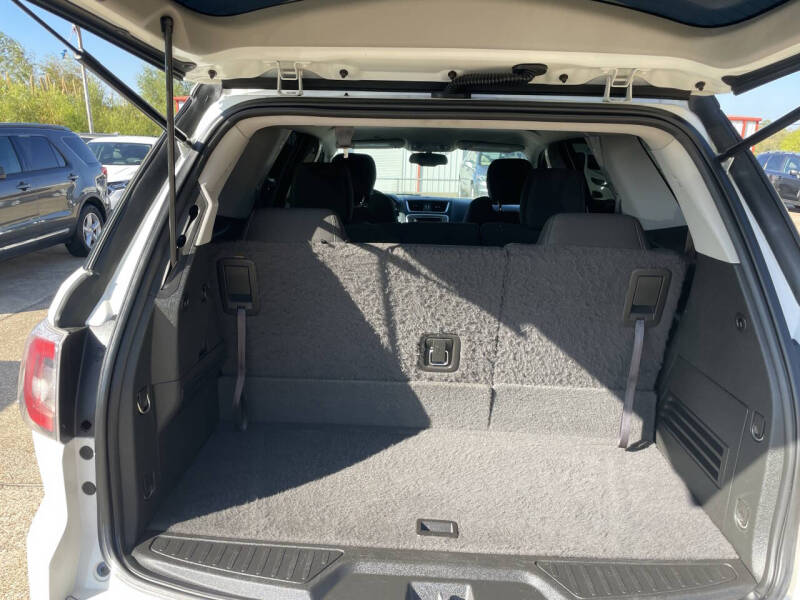 2015 GMC Acadia SLE-2