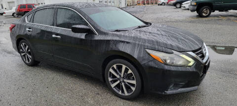 2016 Nissan Altima for sale at WEELZ in New Castle DE