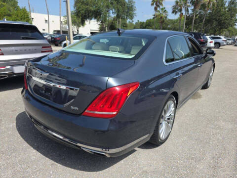 2017 Genesis G90