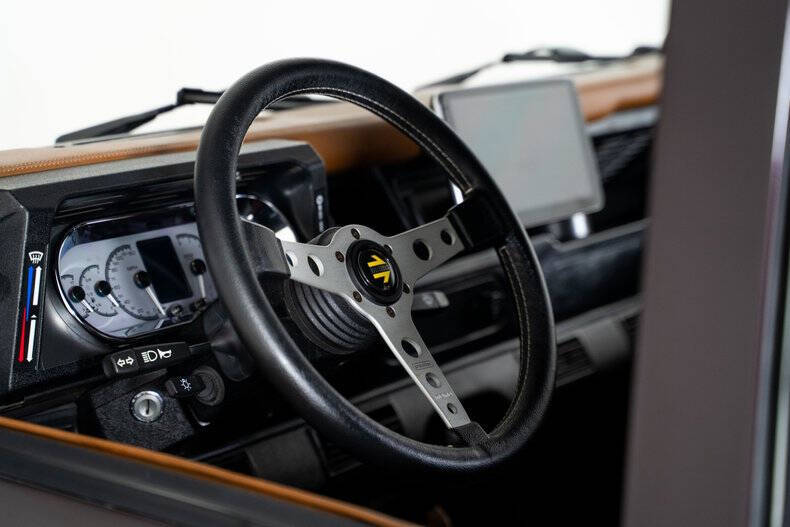1985 Land Rover Defender
