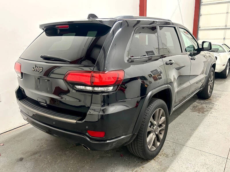 2016 Jeep Grand Cherokee Limited 75th Anniversary