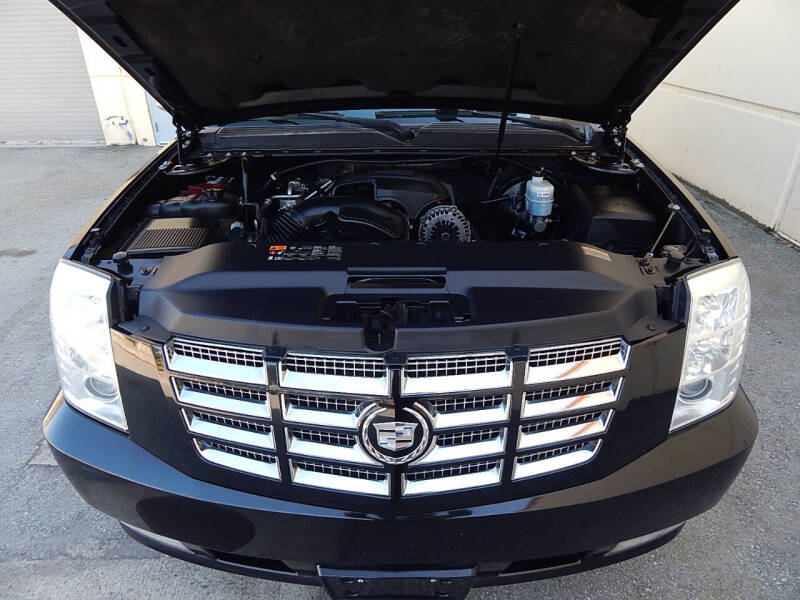 2011 Cadillac Escalade ESV Premium