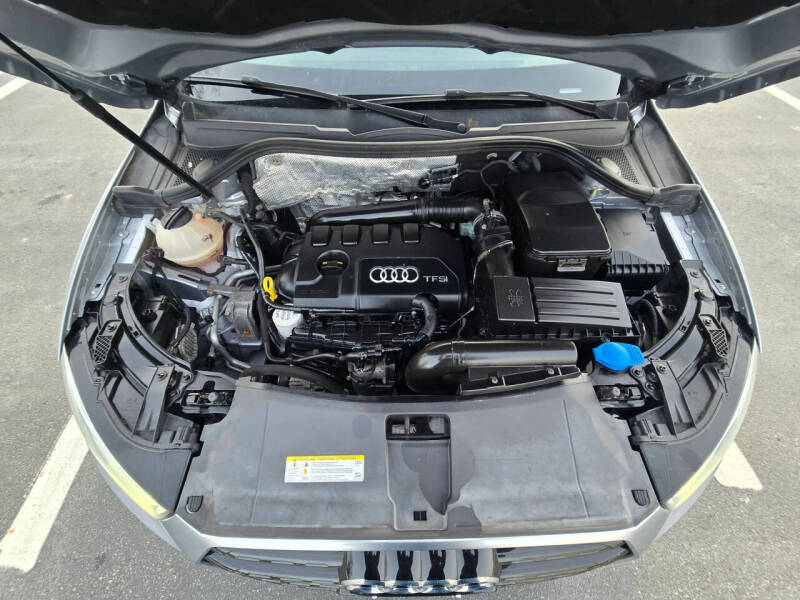 2017 Audi Q3 2.0T quattro Premium Plus