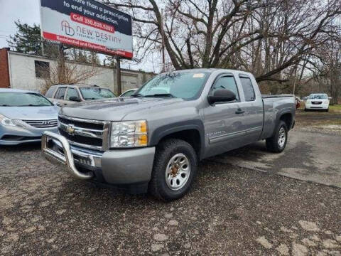 2009 Chevrolet Silverado 1500 for sale at MEDINA WHOLESALE LLC in Wadsworth OH