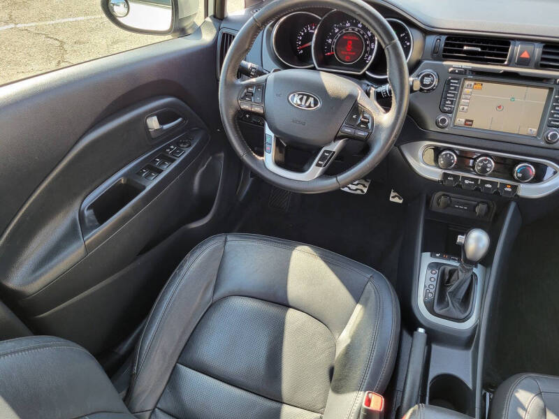 2013 Kia Rio 5-Door SX