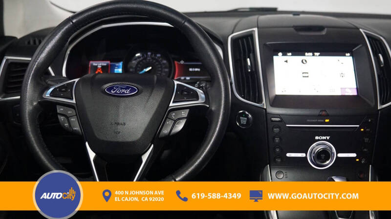 2017 Ford Edge Titanium