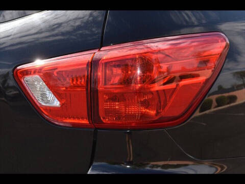 2017 Nissan Pathfinder S